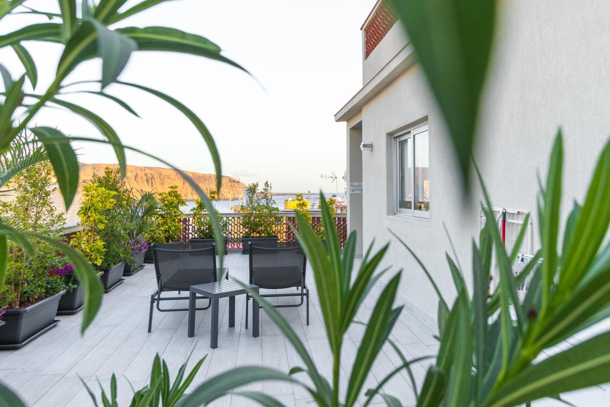 Ferienwohnung The White Heart House - Attic Sea View Los Cristianos  Exterior foto